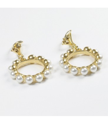 Round earrings with pearls YA