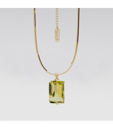 Silver necklace with a rectangular lime quartz pendant, YA 925